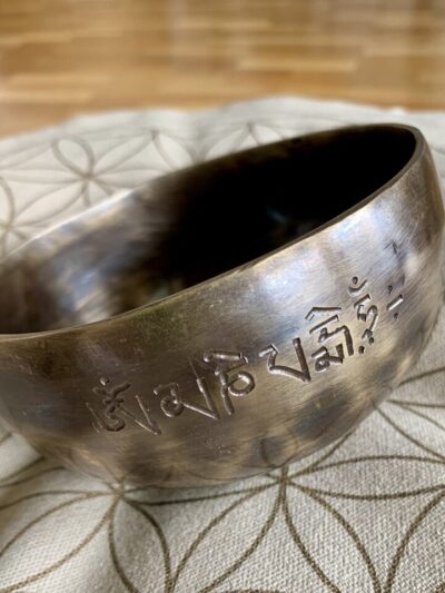 Himalayan Singing Bowl | Handcrafted 300 g