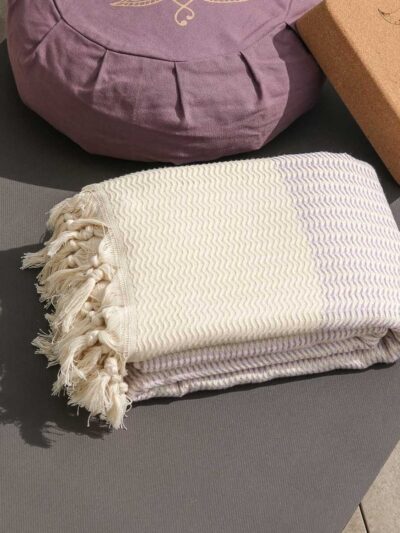 Lavender organic cotton blanket Yoga Boutique | Yoga Nest