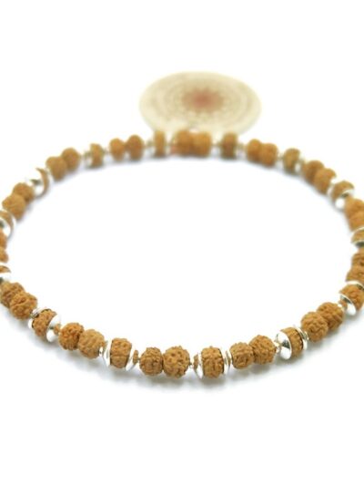 Bracelet avec perles de rudraksha et d'argent