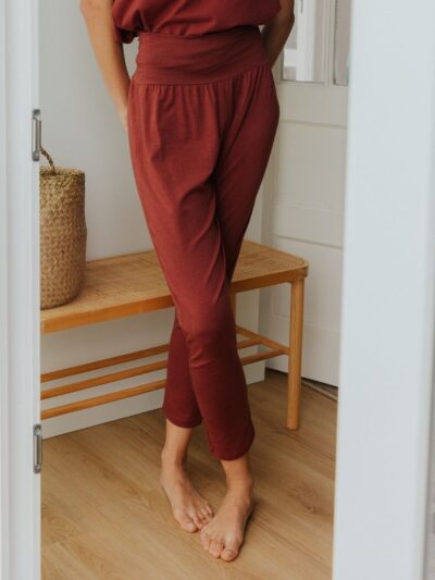 pantalon large de couleur orange brique